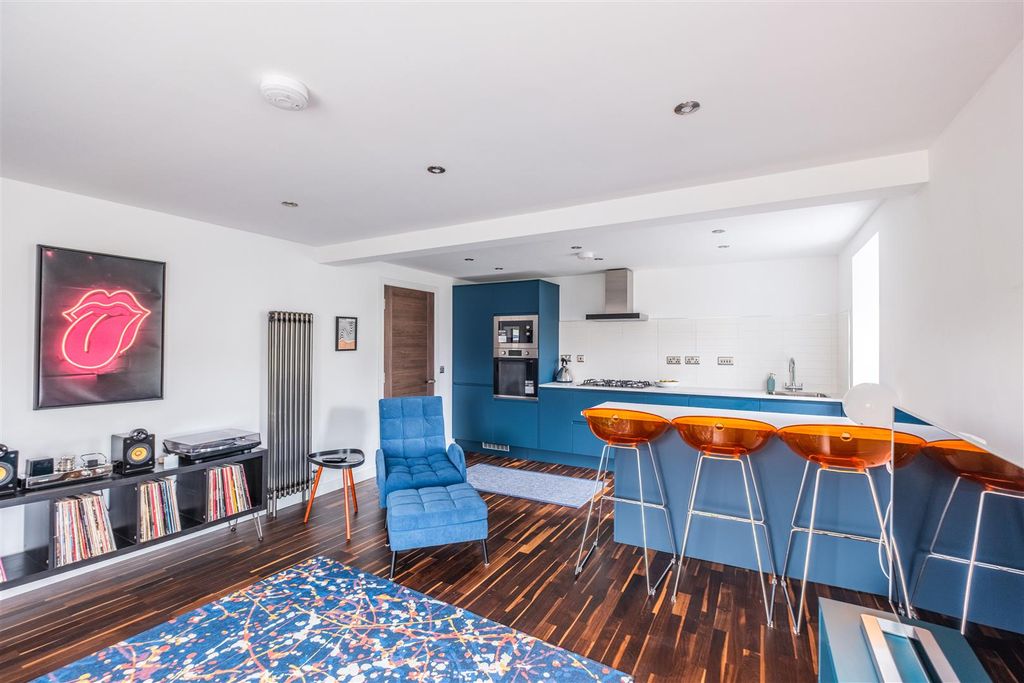 Additional image 5 of 3 bed flat for saleGreen Street, Strathaven ML10