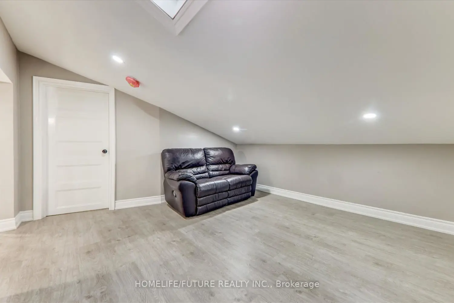 Additional image 17 of 585 Wilson Road