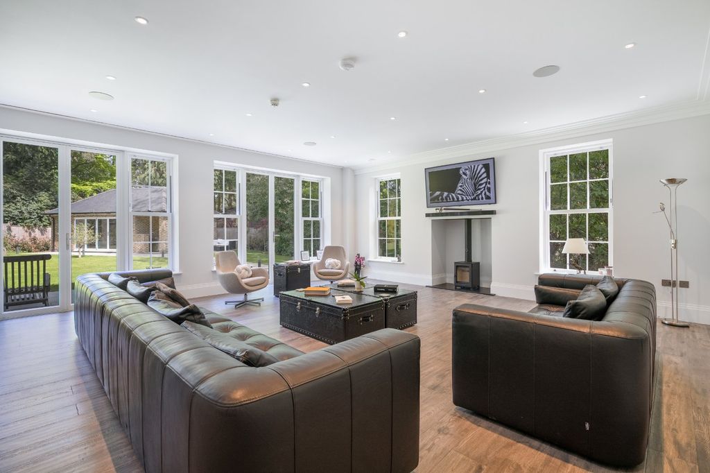 Additional image 6 of 6 bed detached house for saleHorsegate Ride, Ascot, Berkshire SL5