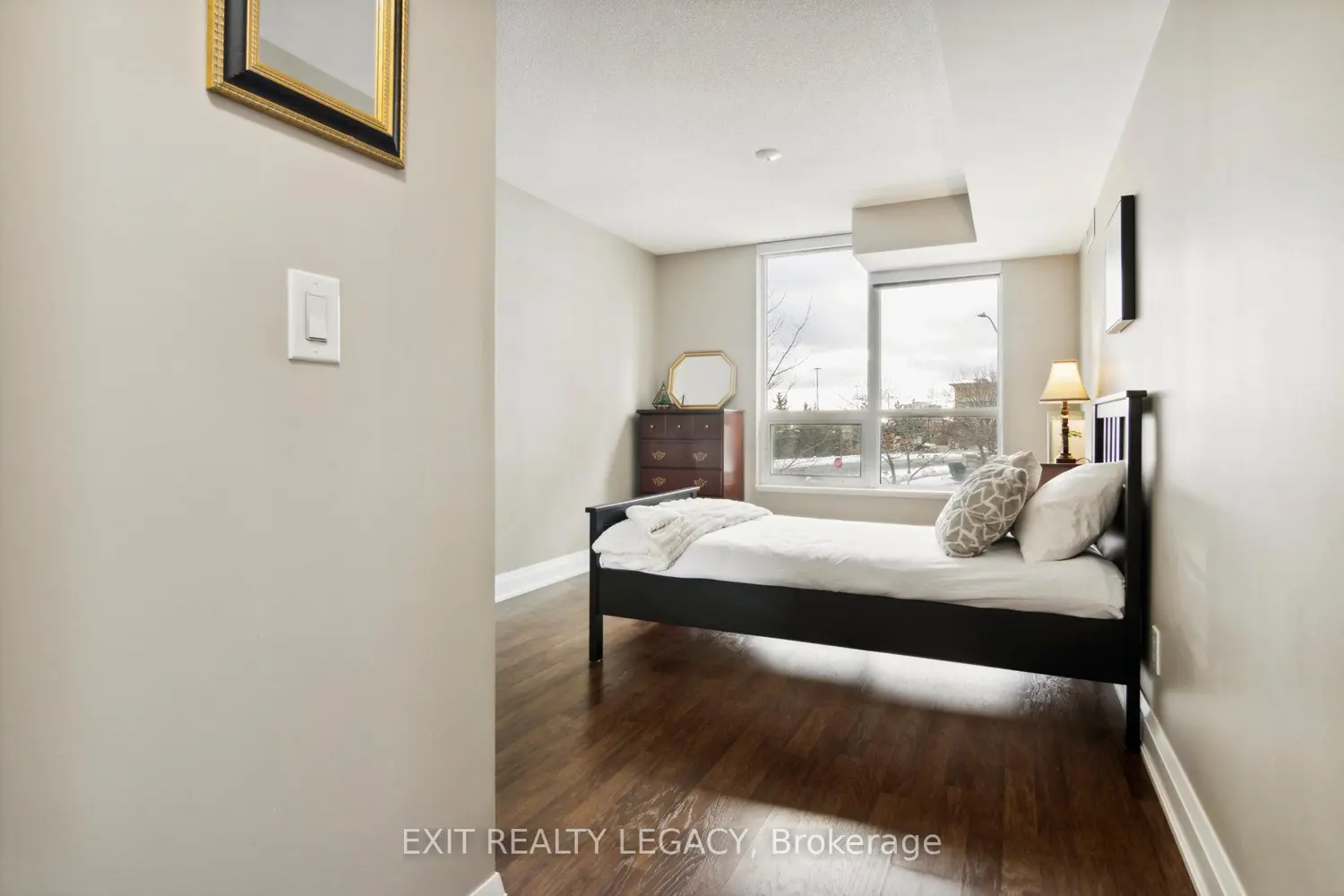 20 North Park Road 206 photo 2