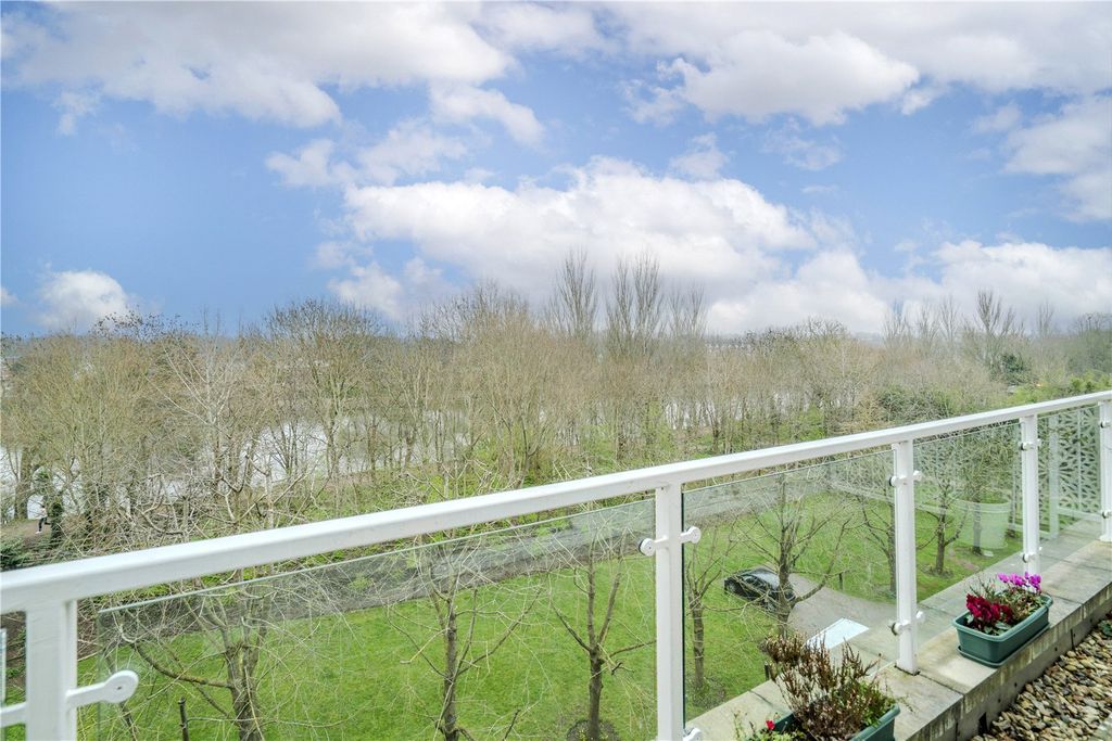 Additional image 15 of 3 bed flat for saleMelliss Avenue, Richmond TW9