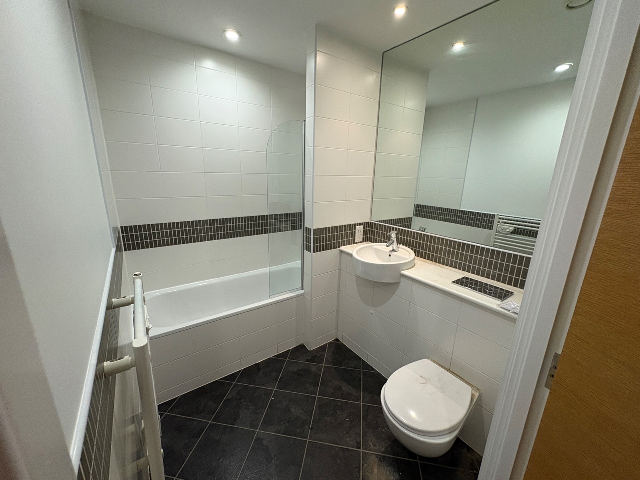 Additional image 3 of 2 Bed Flat, Canal Wharf, B1, N1 7GU