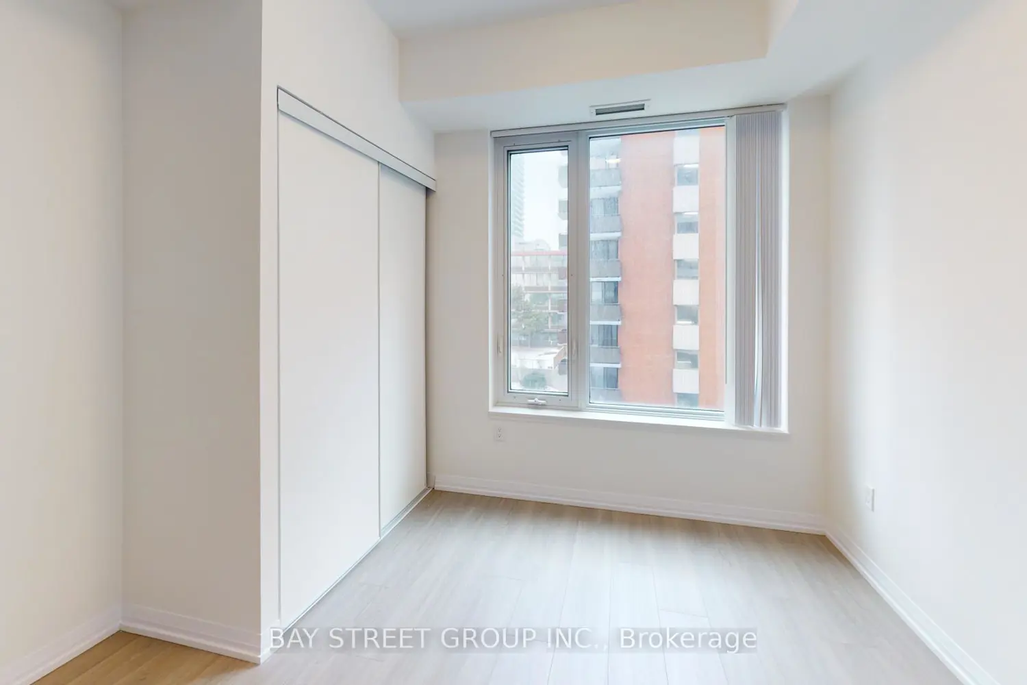 Additional image 9 of 50 Dunfield Avenue 817