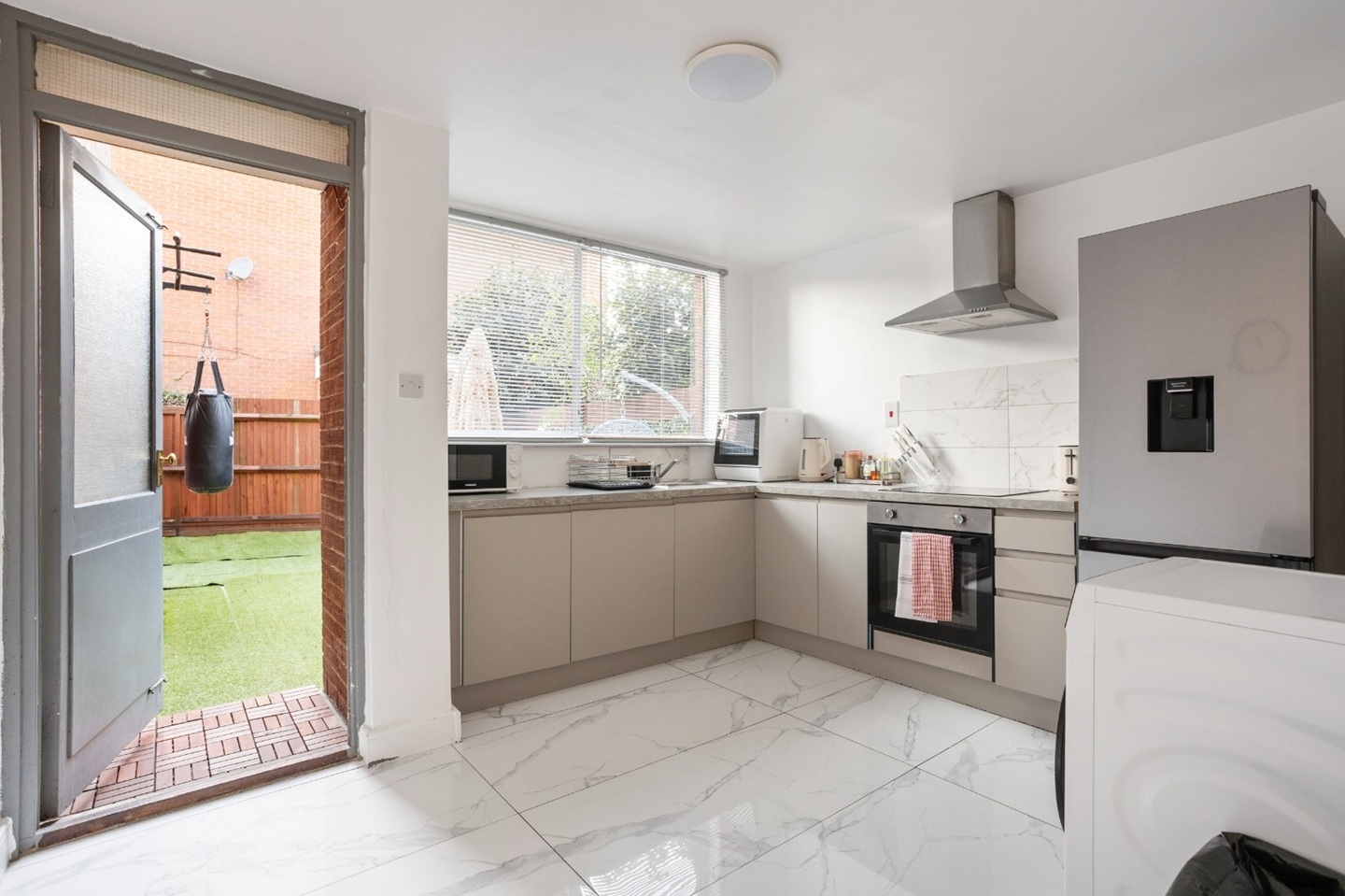 Additional image 14 of 4 Bed Semi-Detached House, Stuart Road, NW6, N1 7GU