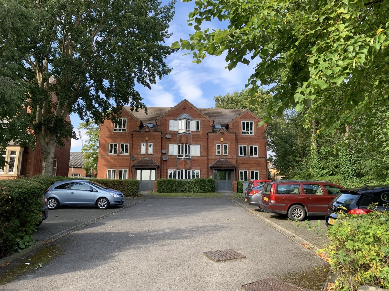 2 Bed Flat, Broomfield Lodge, LS6, N1 7GU