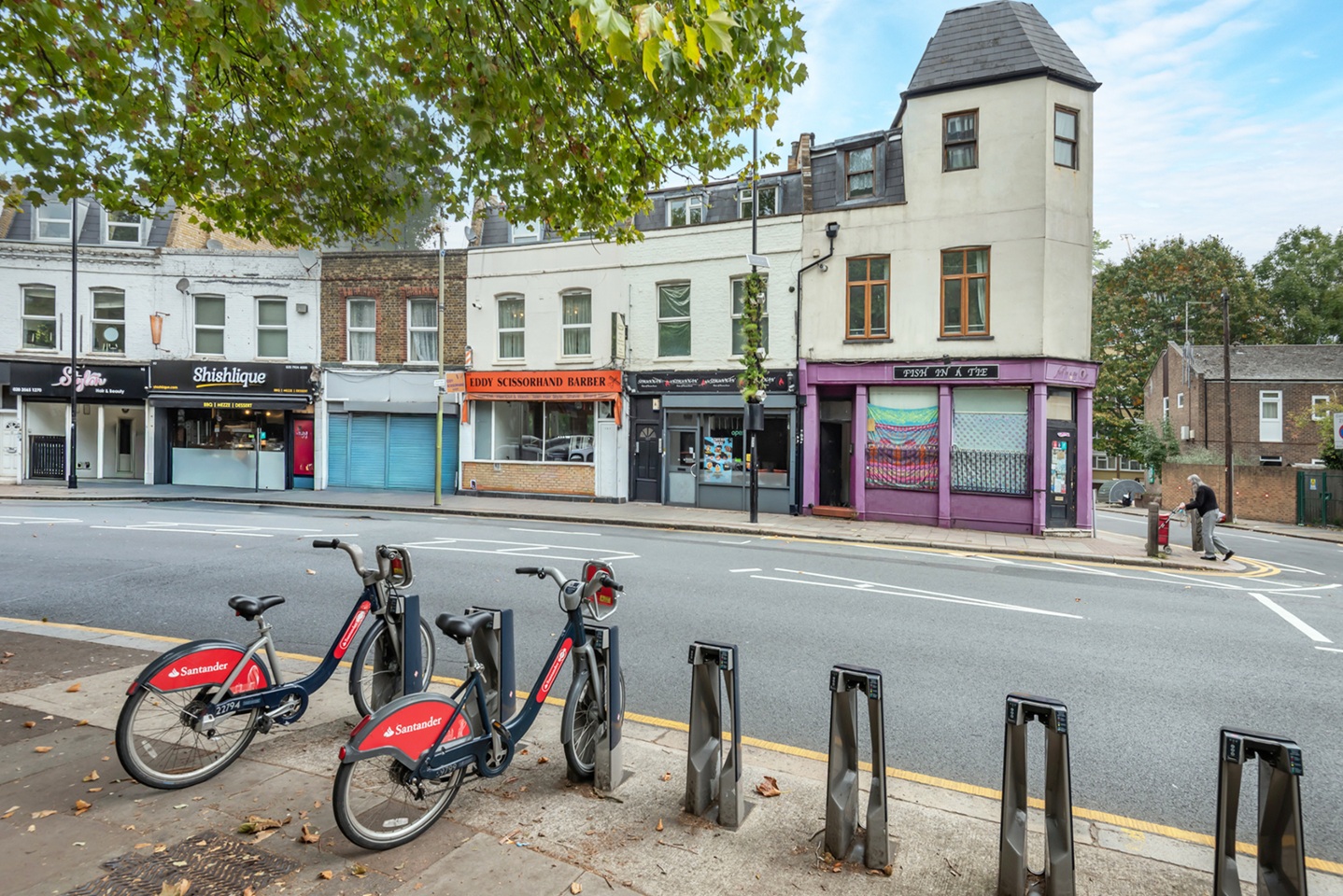 Additional image 2 of 3 Bed Flat, Falcon Road, SW11, N1 7GU