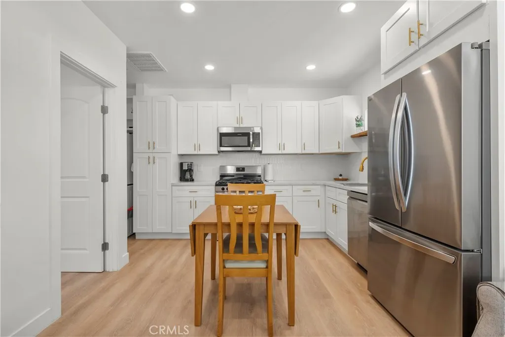 Additional image 14 of 20127 Citronia St, Chatsworth, CA 91311