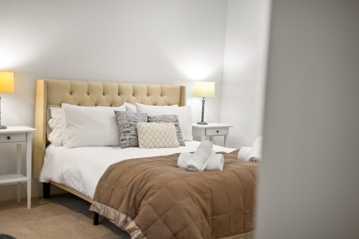 Additional image 2 of 2 Bed Flat, Pembridge Gardens, W2, N1 7GU