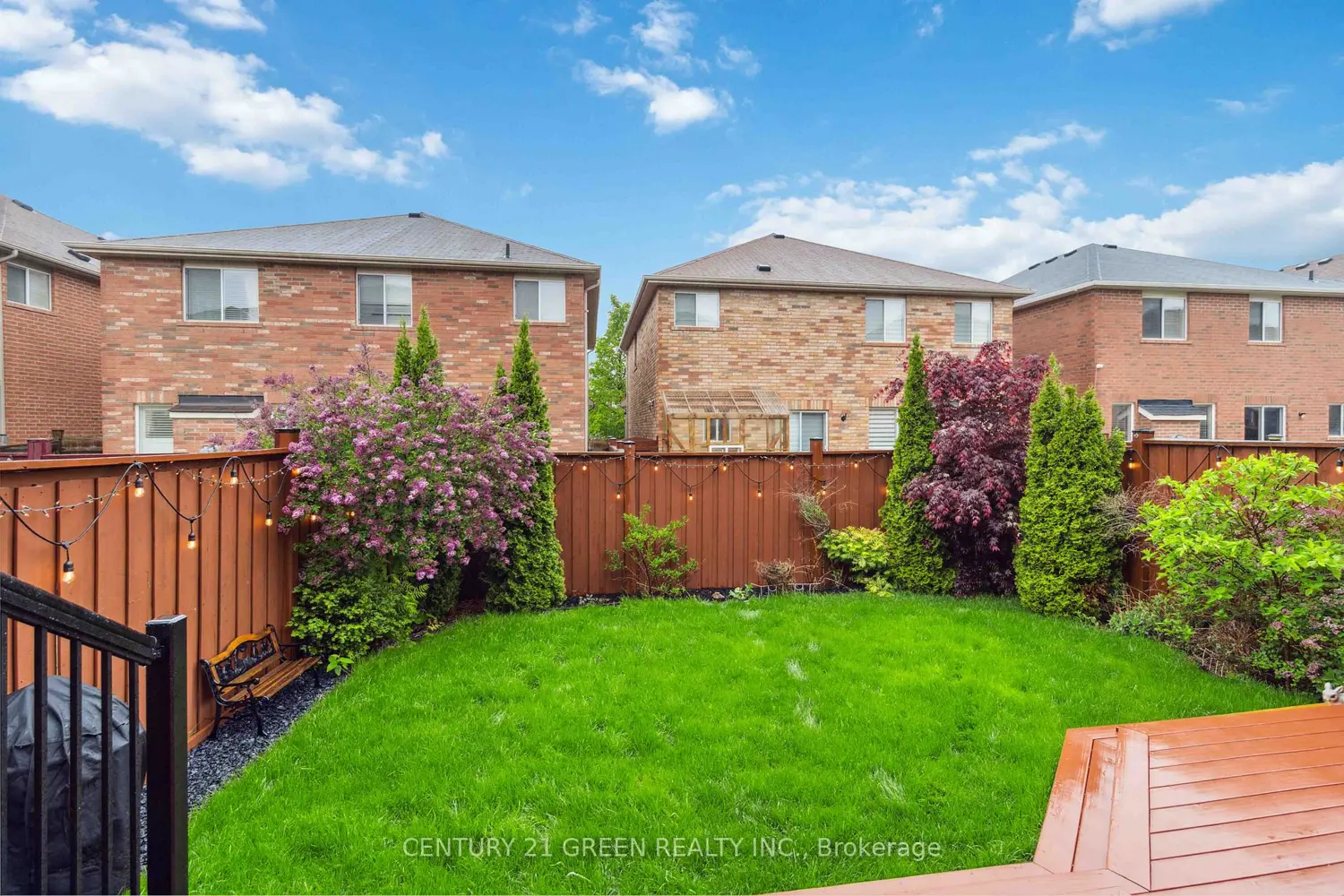 Additional image 19 of 98 Personna Circle