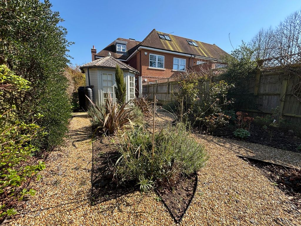 Additional image 10 of 3 bed flat for saleLavant Road, Chichester PO19