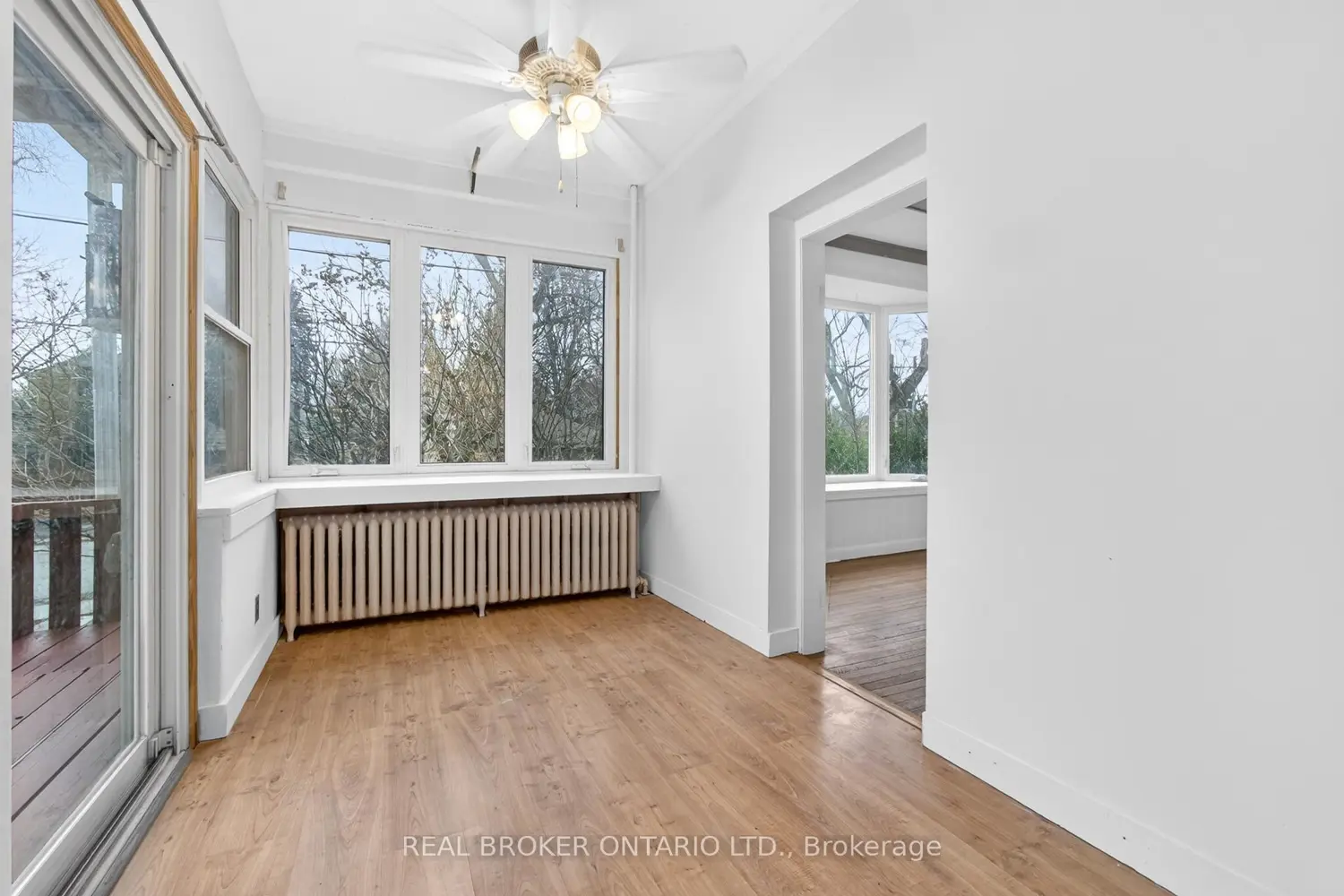 Additional image 7 of 2585 Lakeshore Boulevard