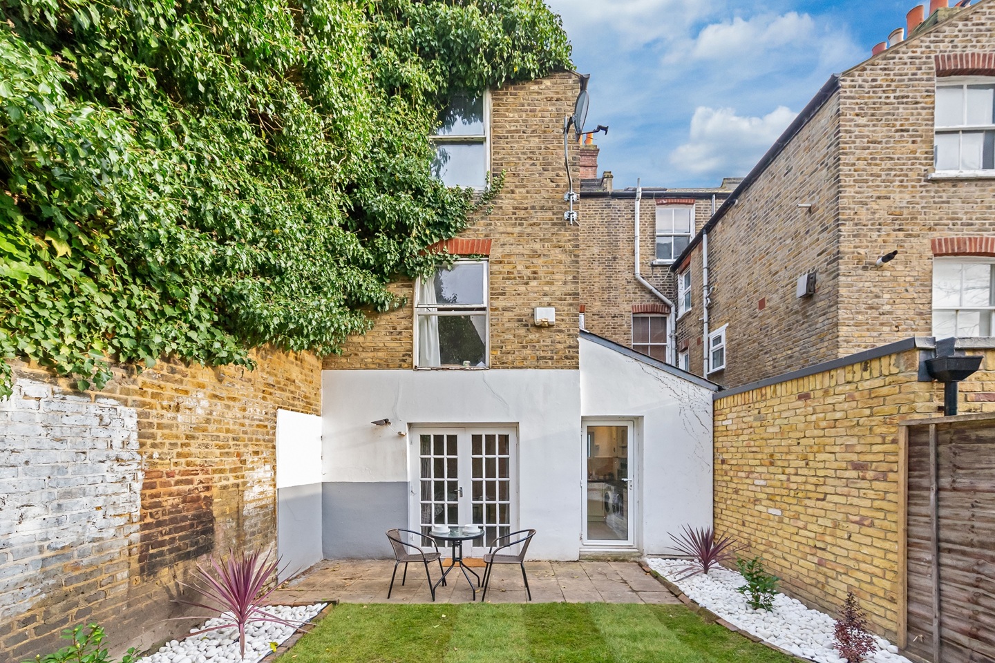 Additional image 33 of 2 Bed Flat, Tremadoc Road, SW4, N1 7GU