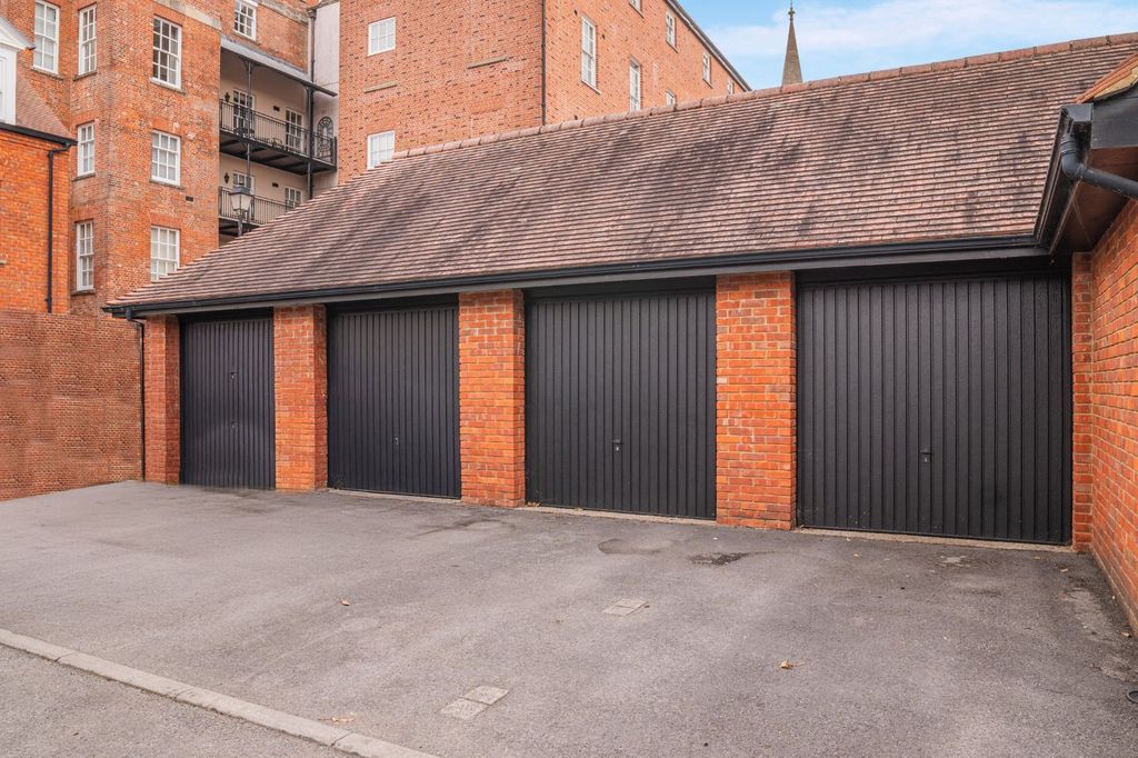 Additional image 11 of 2 bed flat for saleCathedral Views, Crane Bridge Road, Salisbury SP2