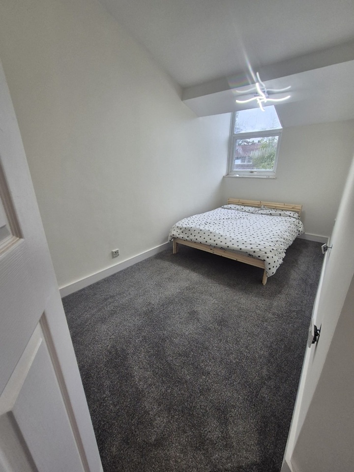 Additional image 9 of 5 Bed Terraced House, Moorland Road, SW9, N1 7GU