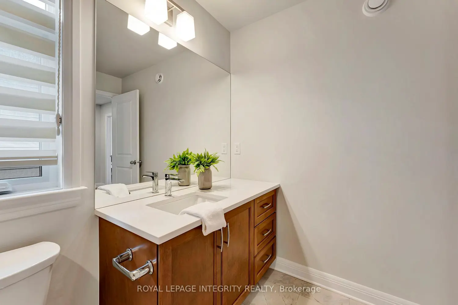 Additional image 13 of 885 Moses Tennisco Street