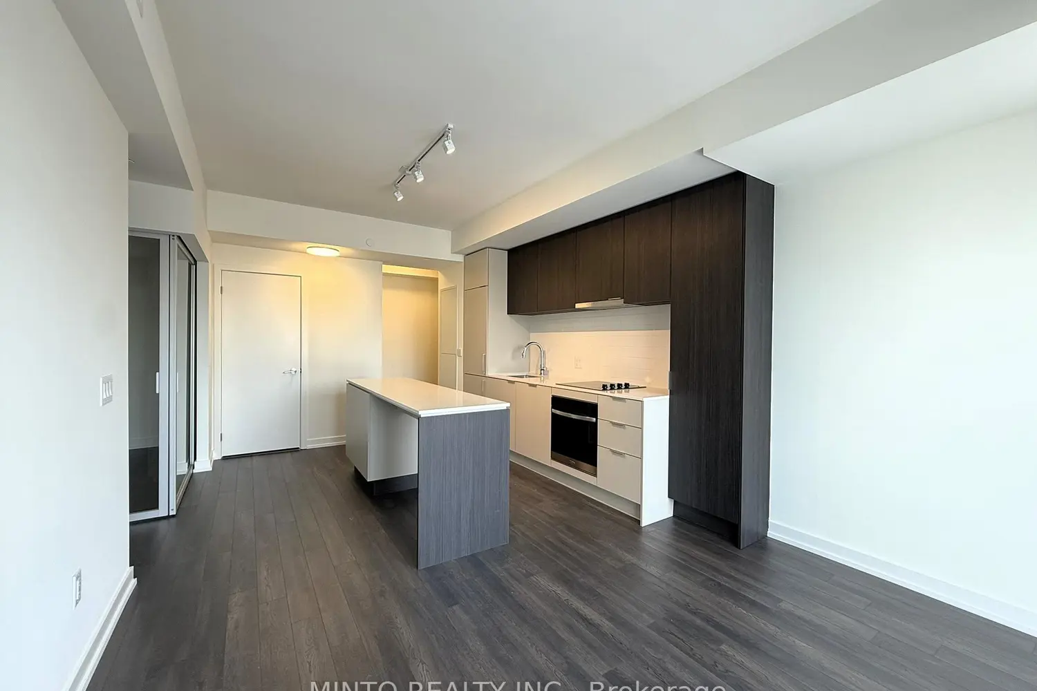 Additional image 3 of 89 Church Street 2704