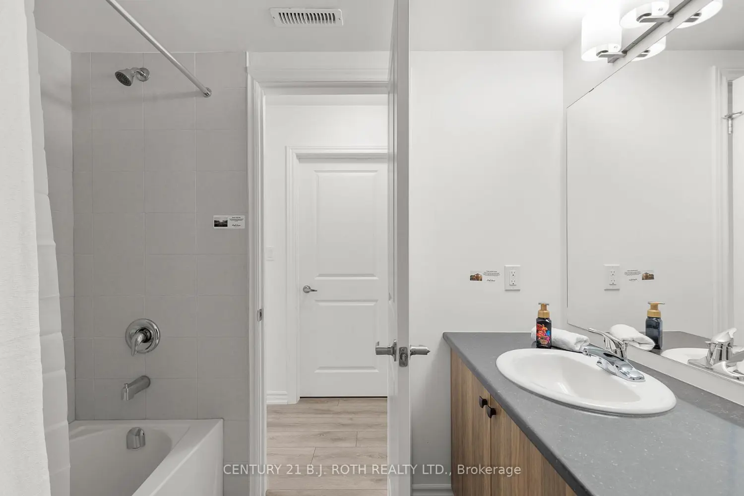 Additional image 16 of 23 Hay Lane 4