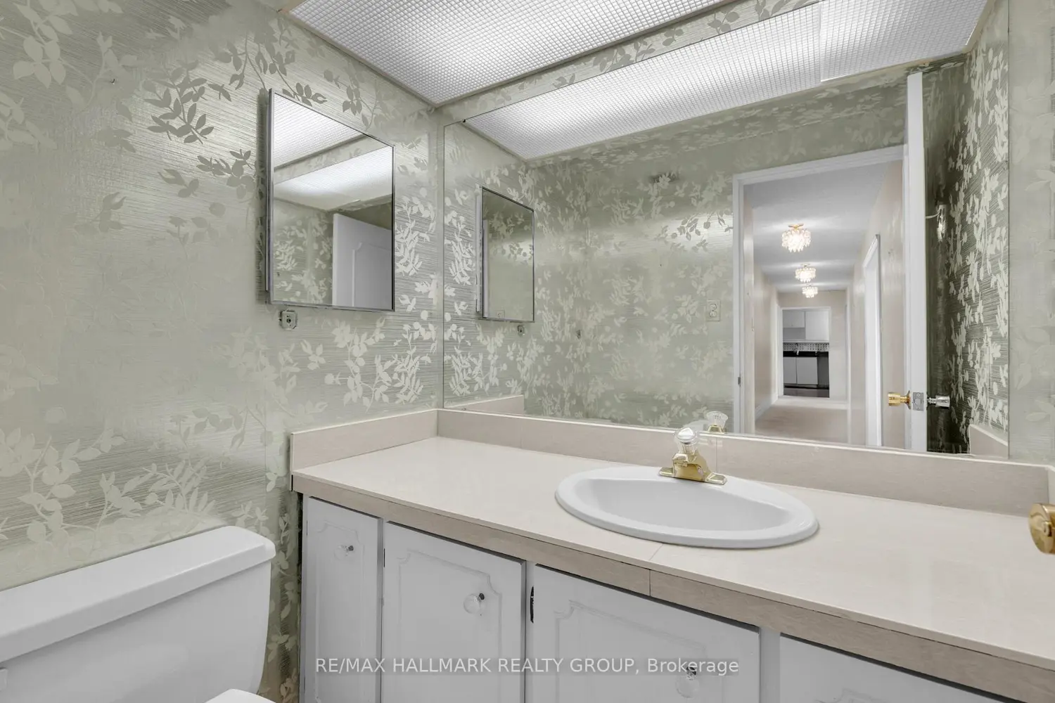 Additional image 11 of 1285 Cahill Drive 2005