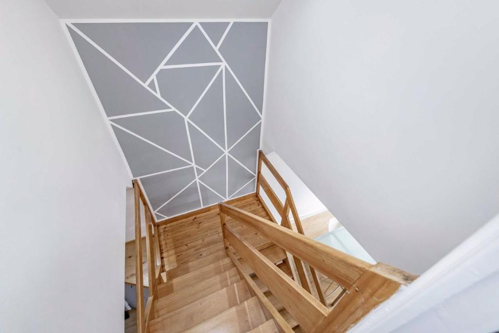 Additional image 7 of 3 Bed Maisonette, Thomas Baines Road, SW11, N1 7GU