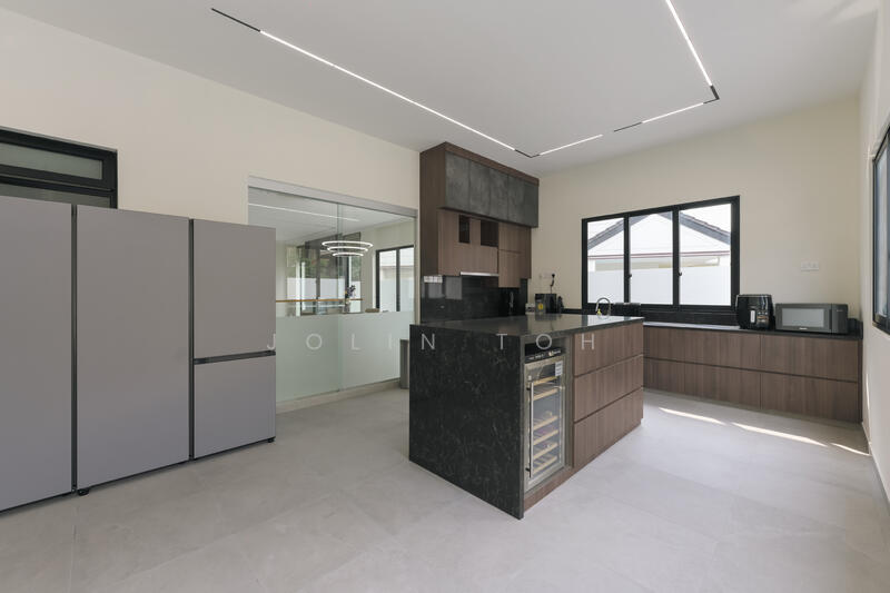 Additional image 14 of West Coast Grove