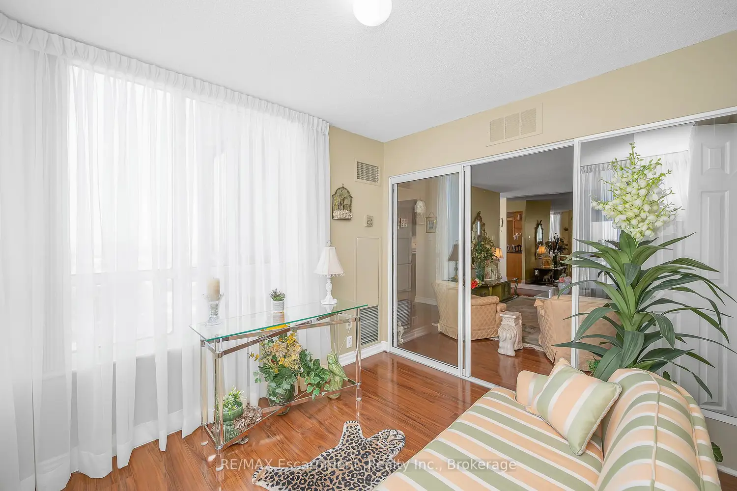 Additional image 6 of 20 Cherrytree Drive 809