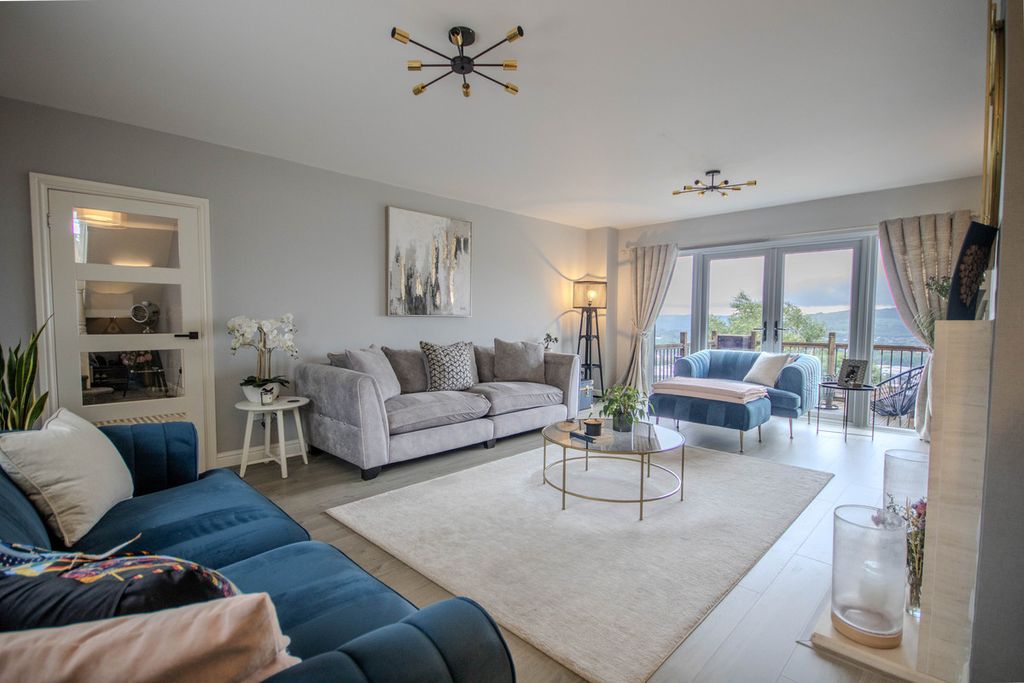 Additional image 3 of 6 bed detached house for saleClos Maes Mawr, Caerphilly CF83