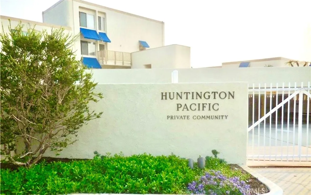 Additional image 7 of 711 Pacific Coast Highway Unit 324, Huntington Beach, CA 92648