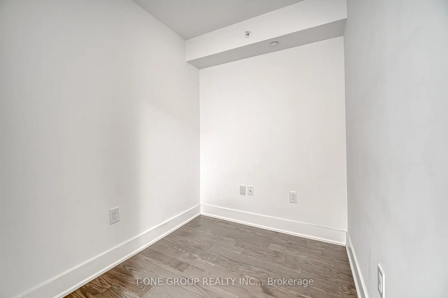 Additional image 15 of 955 Bay Street 720