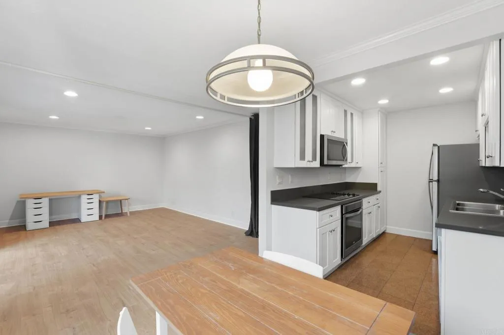 Additional image 9 of 8515 Villa La Jolla Drive Unit B, La Jolla, CA 92037