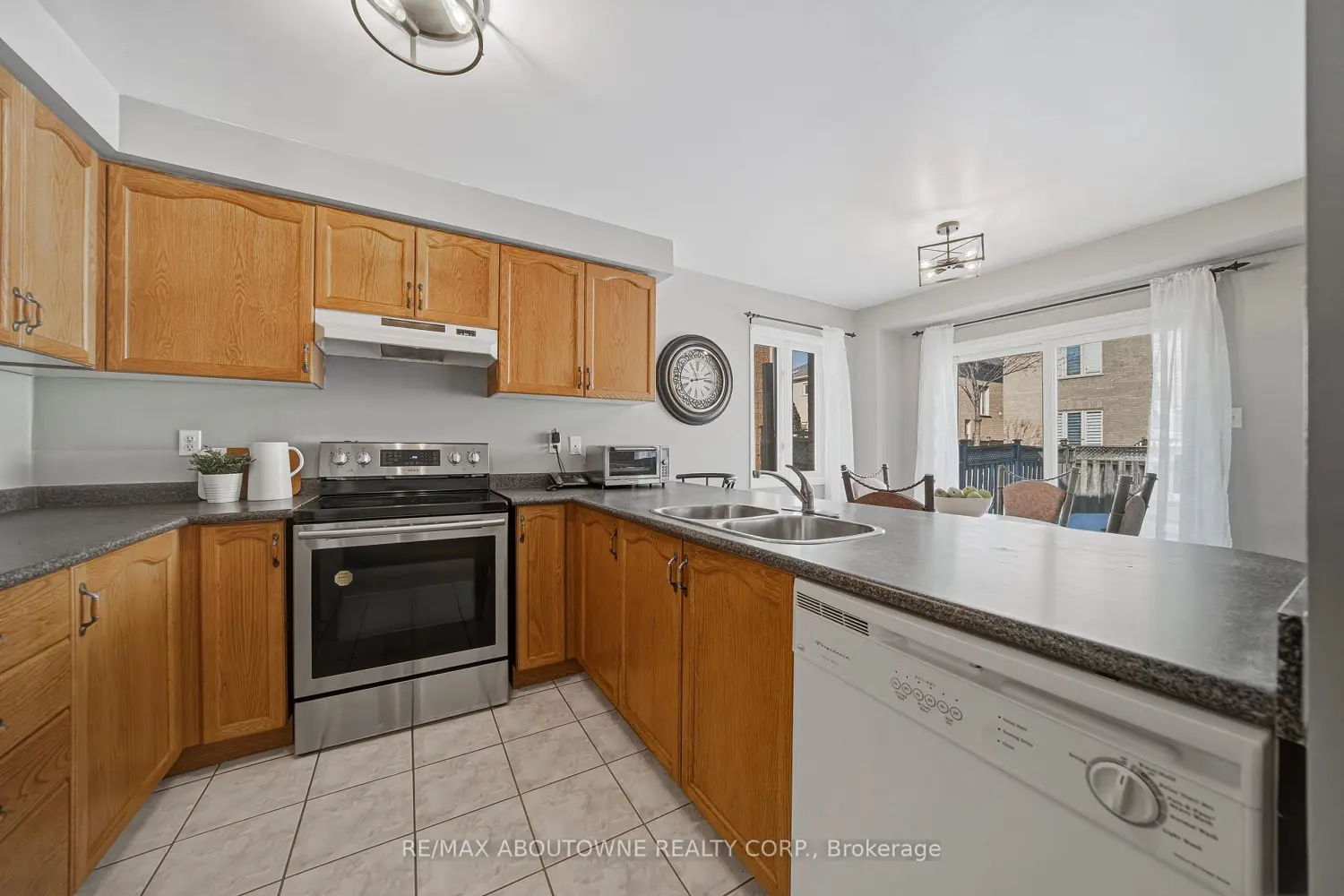 Additional image 7 of 23 Arabia Gate