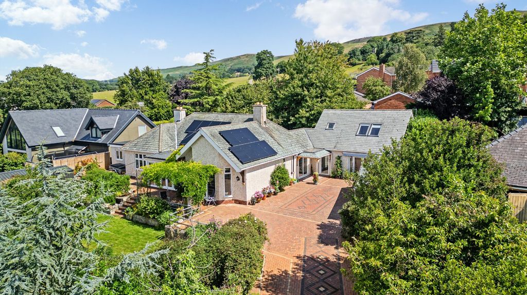 7 bed detached house for saleLlanbedr Dyffryn Clwyd, Ruthin, Denbighshire LL15
