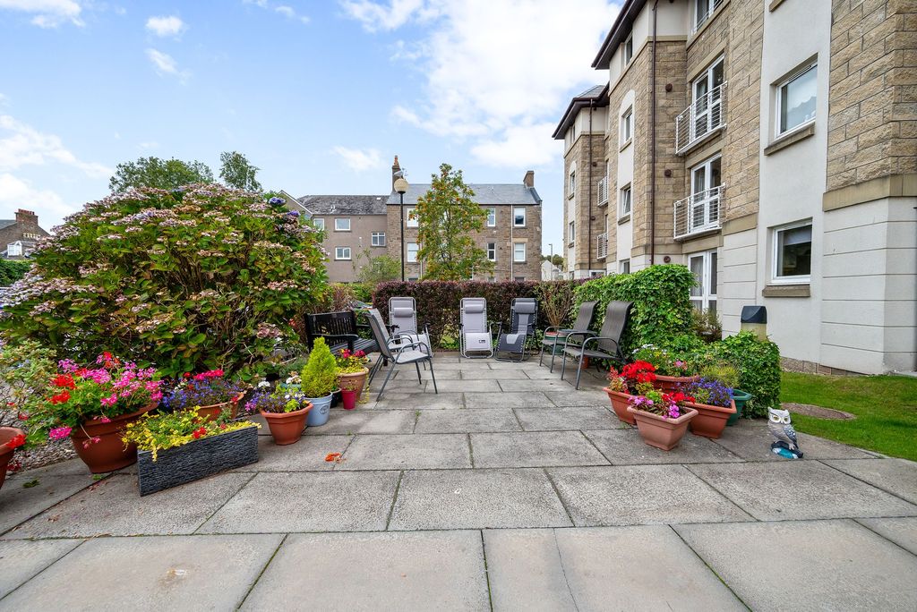 Additional image 11 of 2 bed flat for saleFlat 39 St. Vincent Court, St. Vincent Street, Broughty Ferry DD5