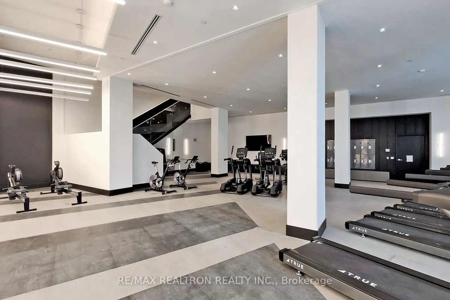 Additional image 19 of 2916 Highway 7 Road 904