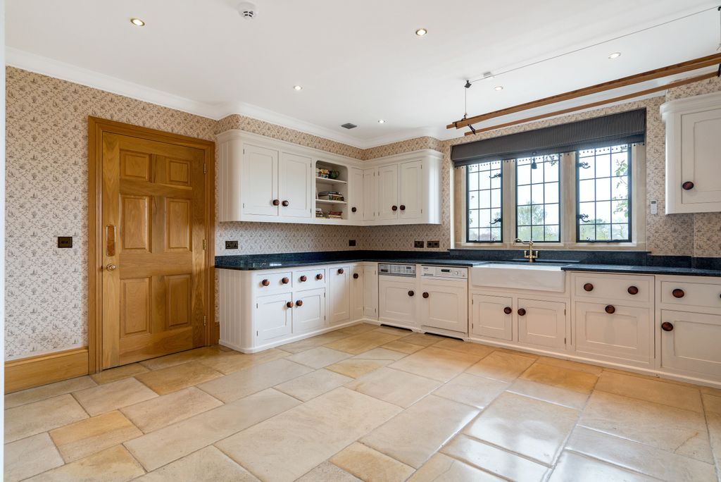 Additional image 11 of 7 bed detached house for saleYewleigh Lane, Upton-Upon-Severn WR8