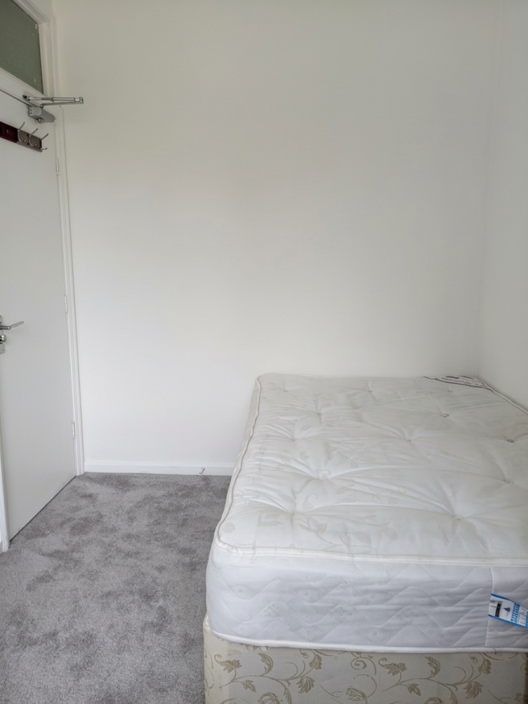 Additional image 6 of Warwards Lane - 4 bed, Selly Oak, West Midlands, B29