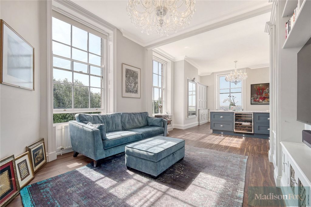 Additional image 19 of 4 bed flat for saleClaybury Hall, Regents Drive, Woodford Green IG8