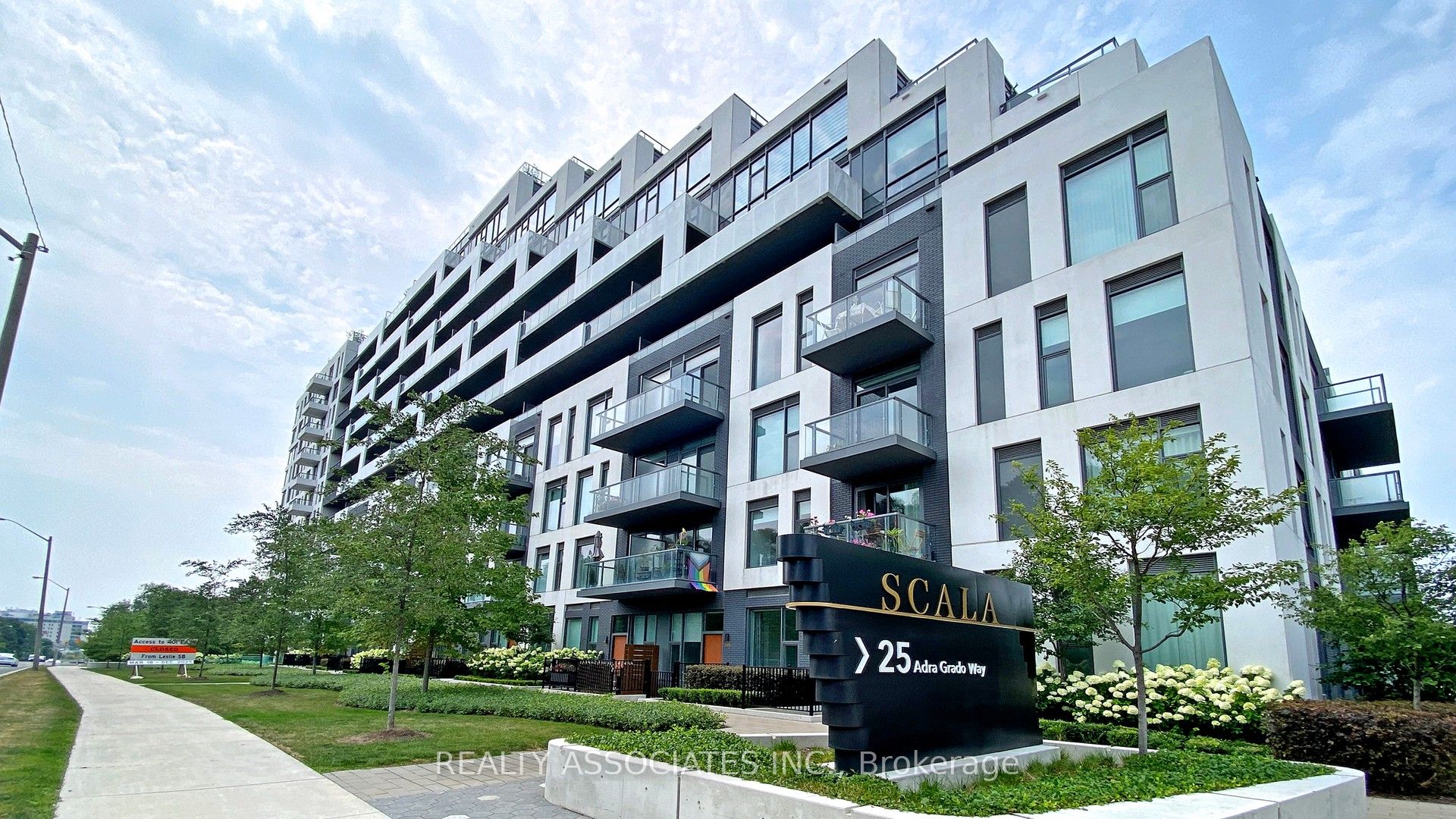 545-25 Adra Grado Way, Toronto, ON, M2J 0H6
