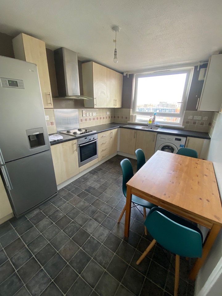 Additional image 4 of Room in a Shared House, Roslin House, E1W, N1 7GU