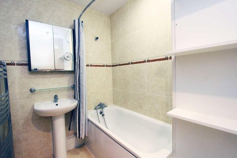 Additional image 3 of Room in a Shared Flat, Pauline House, E1, N1 7GU