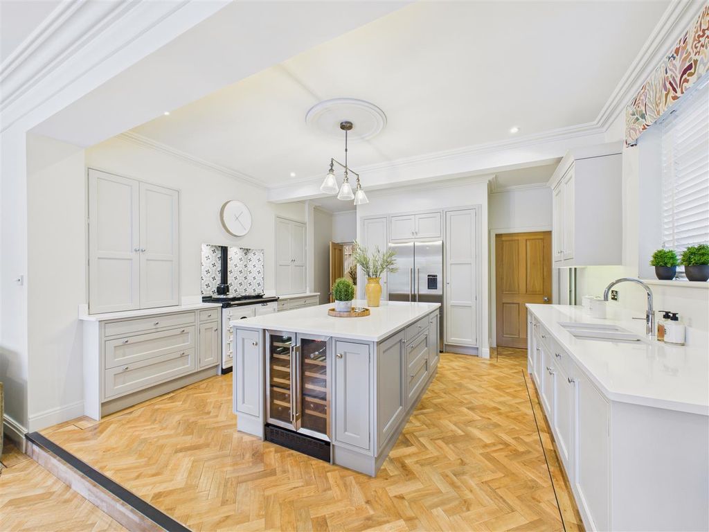 Additional image 9 of 5 bed detached house for saleKemp Road, Swanland HU14