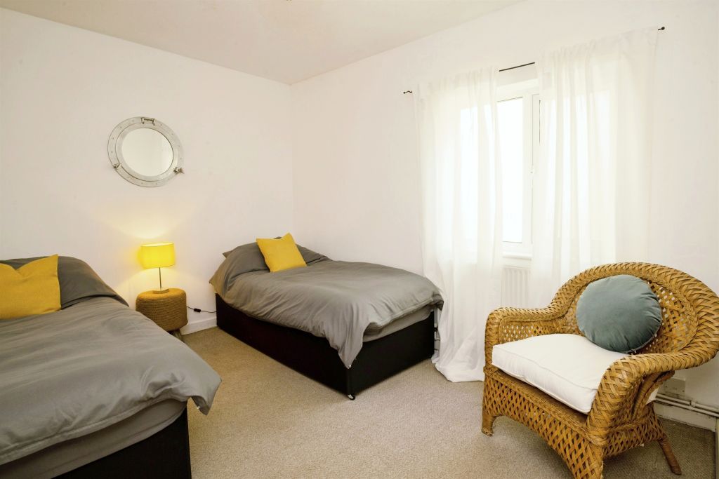 Additional image 15 of 2 bed flat for saleSeaview Drive, Ogmore-By-Sea CF32