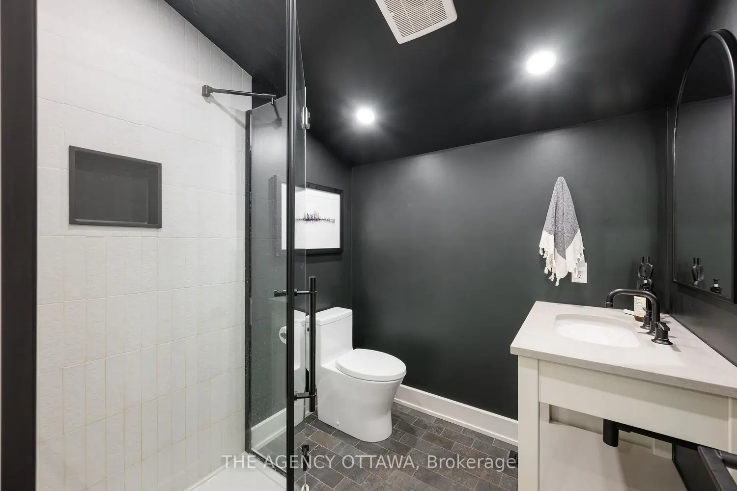 Additional image 12 of 36 Crestview Drive