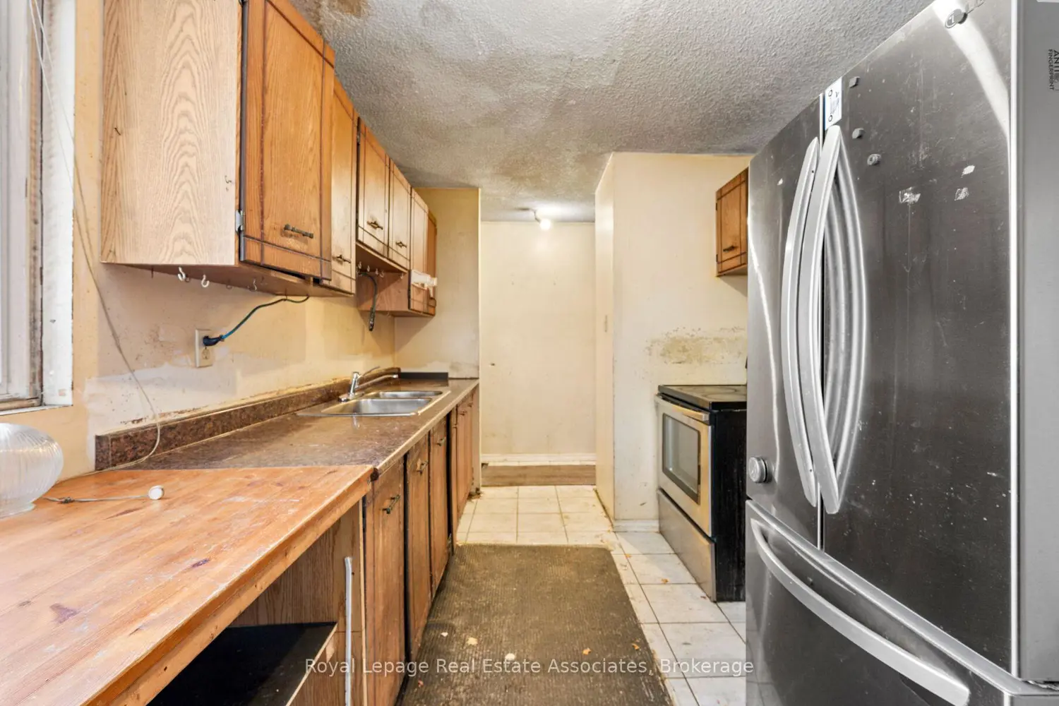 Additional image 10 of 829 Richmond Street 101