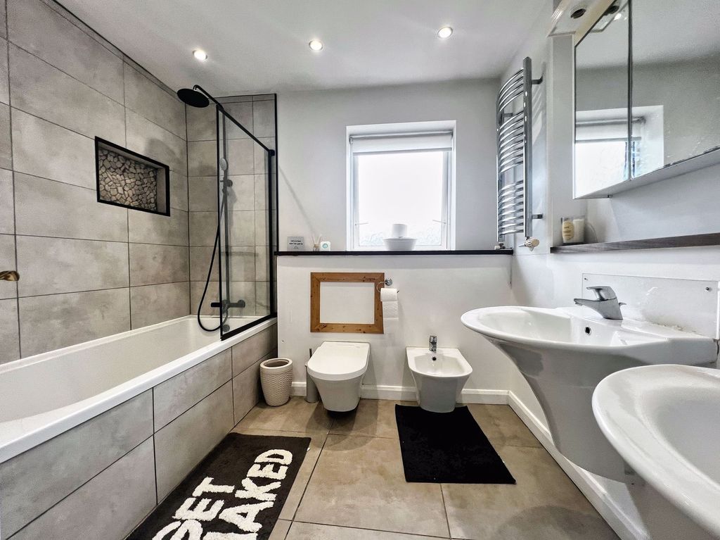 Additional image 16 of 4 bed detached house for salePintail Close, Porthcawl CF36