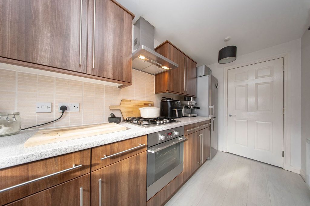 Additional image 9 of 2 bed flat for saleAlmondvale Lane, Livingston EH54