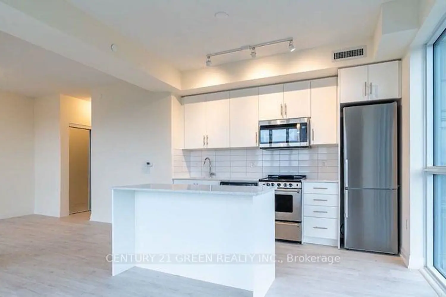 Additional image 9 of 509 Dundas Street 506