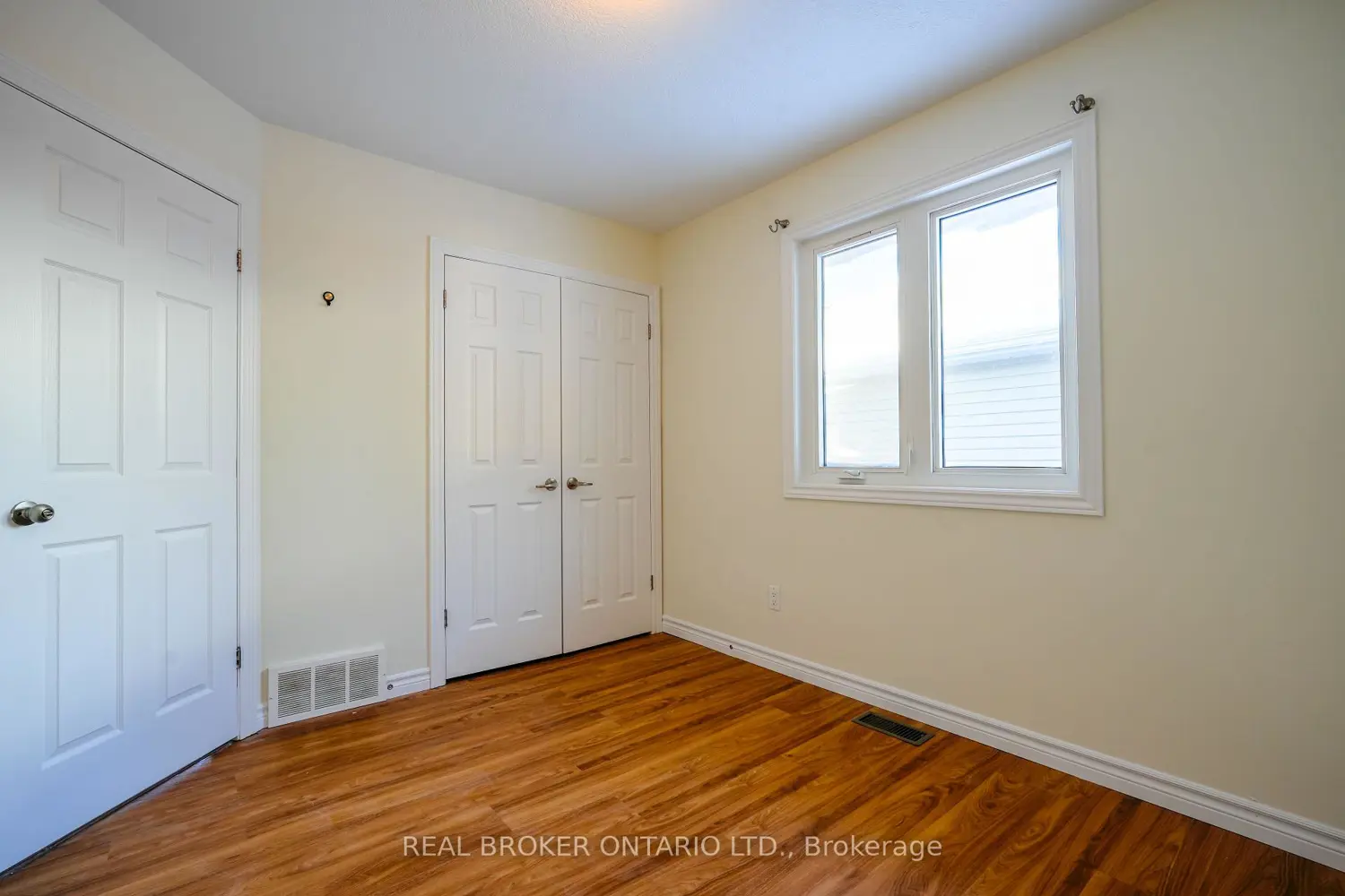 Additional image 8 of 401 Carling Terrace