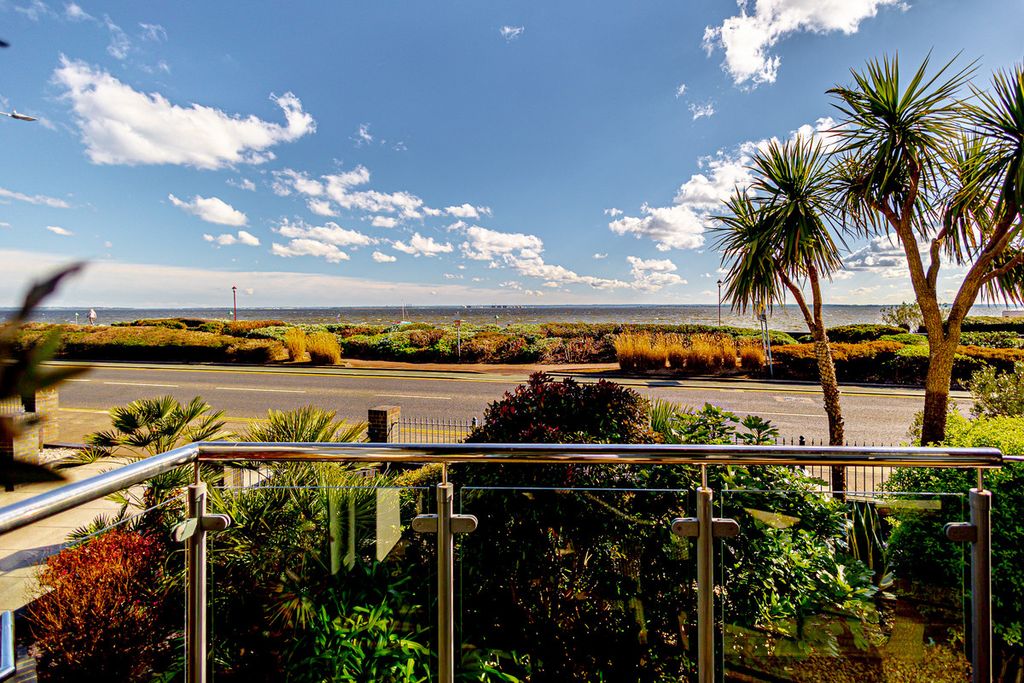 Additional image 17 of 2 bed flat for saleChalkwell Esplanade, Chalkwell SS0