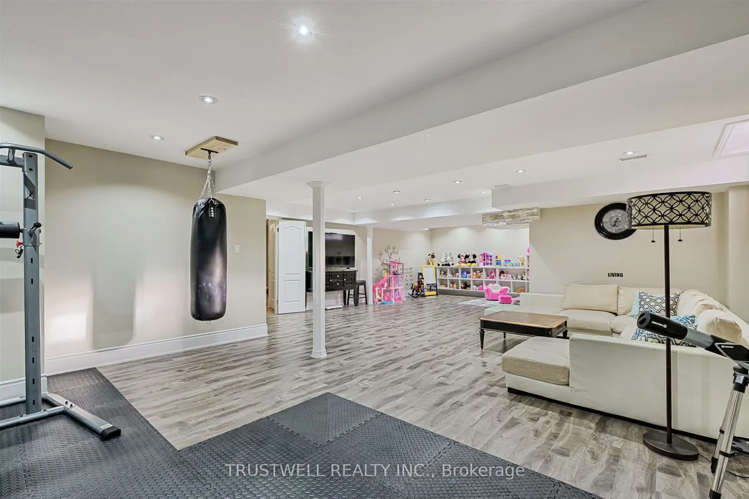 Additional image 19 of 1799 Grayabbey Court