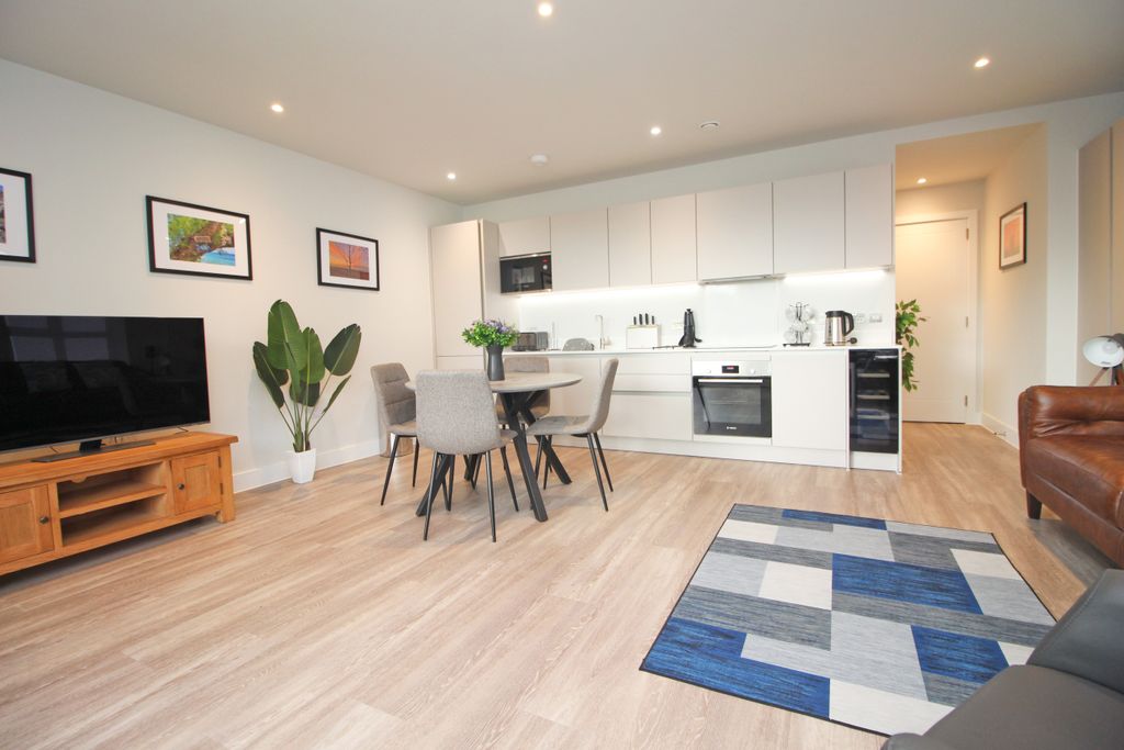 Additional image 4 of 2 bed flat for saleStation Road, Padstow PL28